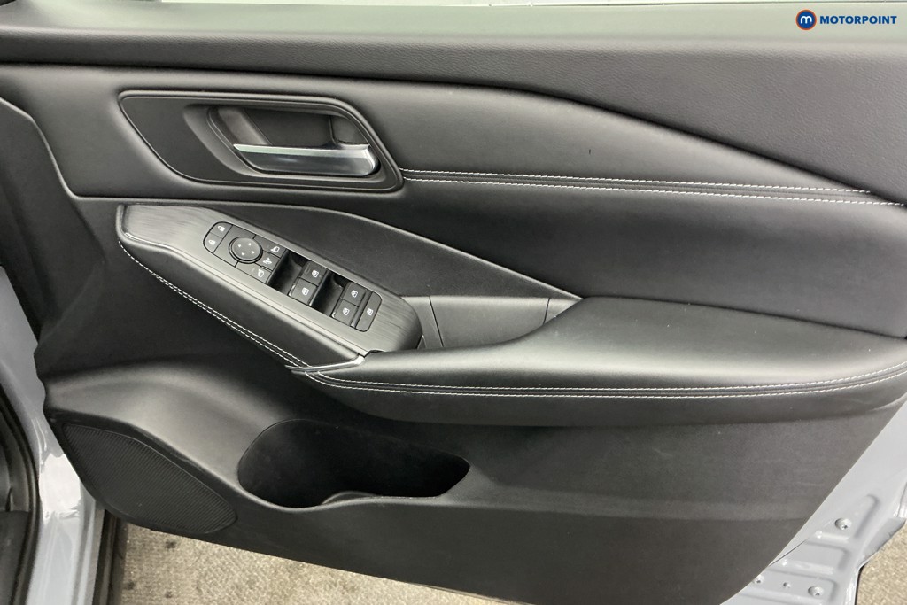 Nissan Qashqai N-Connecta Automatic Petrol-Electric Hybrid SUV - Stock Number (1635149) - 23rd supplementary image