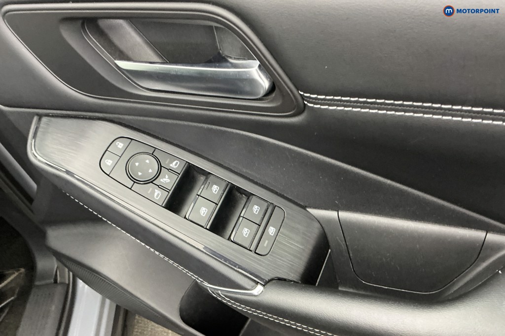 Nissan Qashqai N-Connecta Automatic Petrol-Electric Hybrid SUV - Stock Number (1635149) - 24th supplementary image