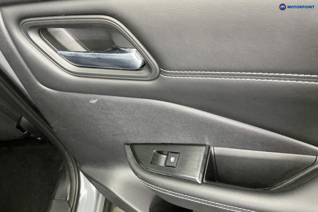 Nissan Qashqai N-Connecta Automatic Petrol-Electric Hybrid SUV - Stock Number (1635149) - 26th supplementary image