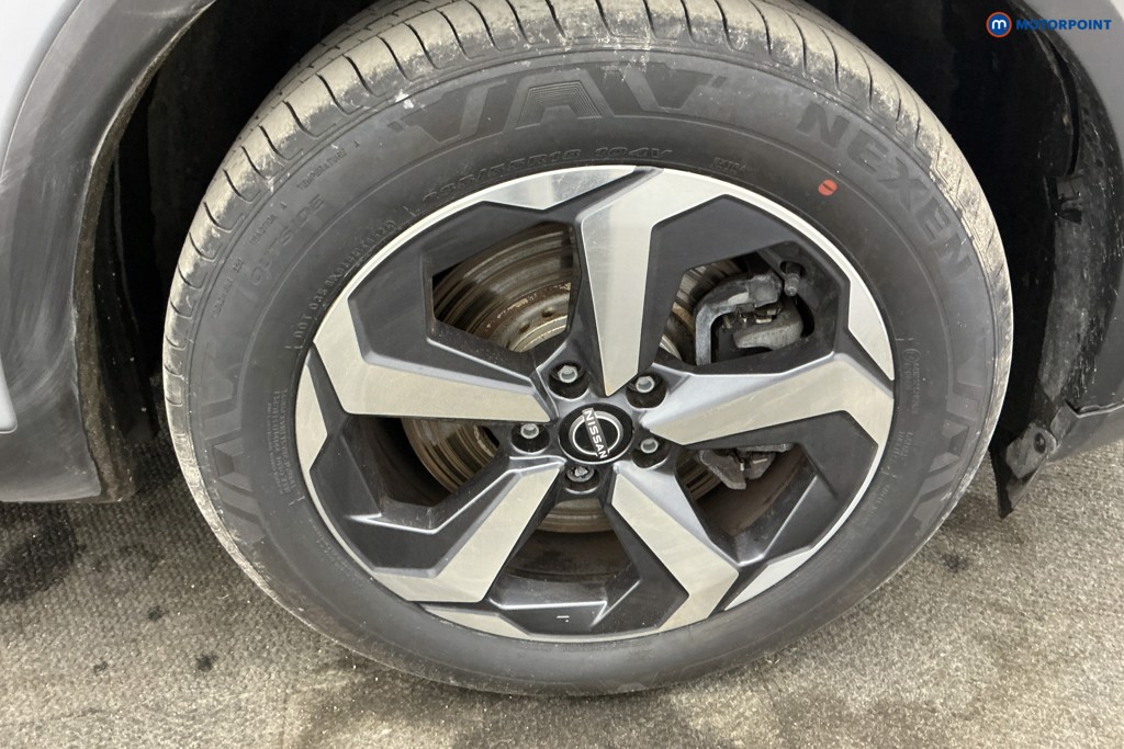 Nissan Qashqai N-Connecta Automatic Petrol-Electric Hybrid SUV - Stock Number (1635149) - 32nd supplementary image