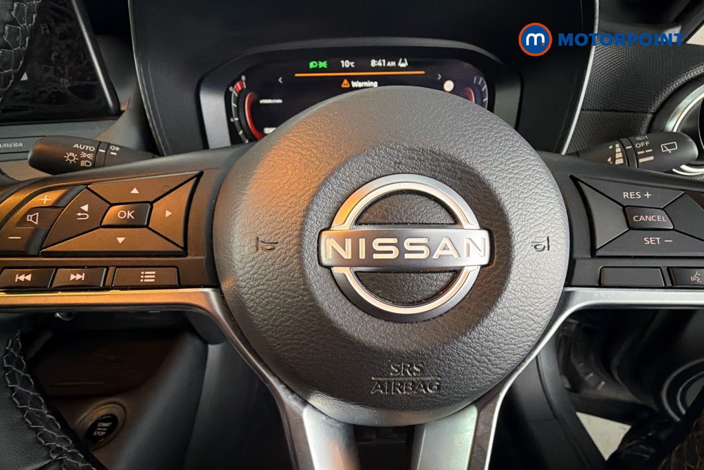 Nissan Juke N-Connecta Manual Petrol SUV - Stock Number (1635881) - 5th supplementary image