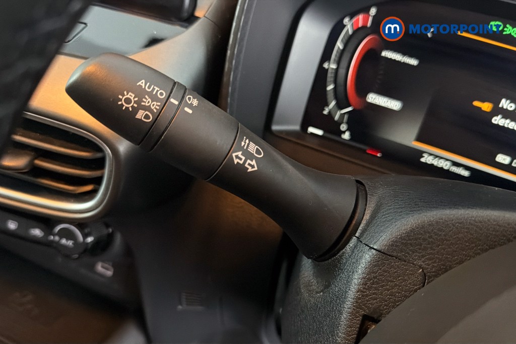 Nissan Juke N-Connecta Manual Petrol SUV - Stock Number (1635881) - 6th supplementary image