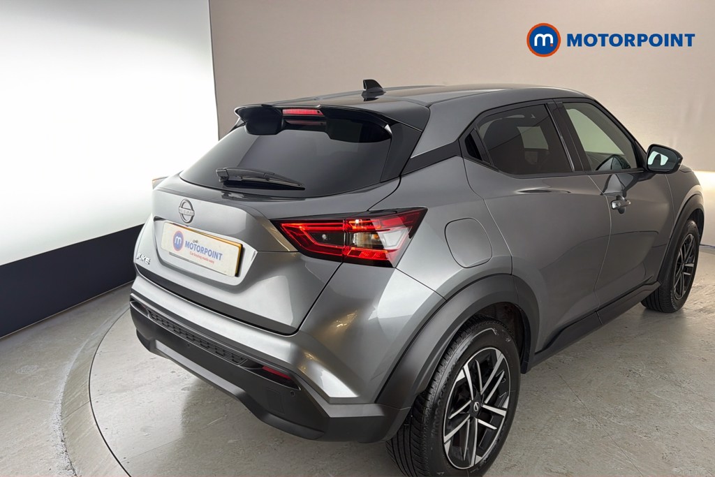 Nissan Juke N-Connecta Manual Petrol SUV - Stock Number (1635881) - 38th supplementary image