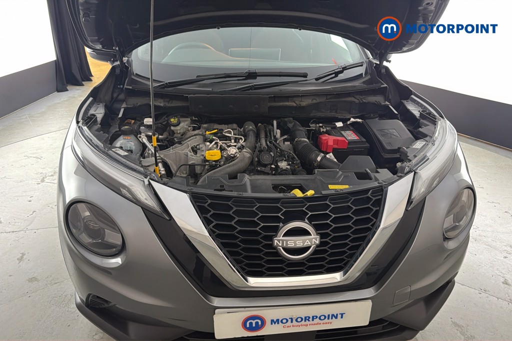 Nissan Juke N-Connecta Manual Petrol SUV - Stock Number (1635881) - 51st supplementary image