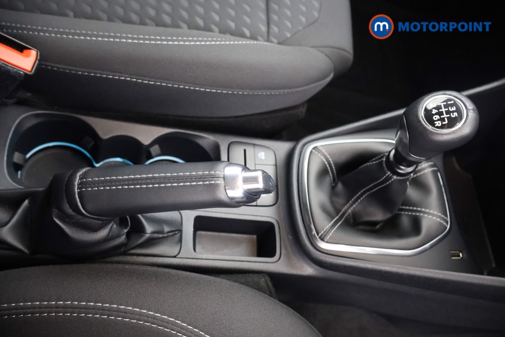 Ford Fiesta Titanium Manual Petrol Hatchback - Stock Number (1636926) - 7th supplementary image
