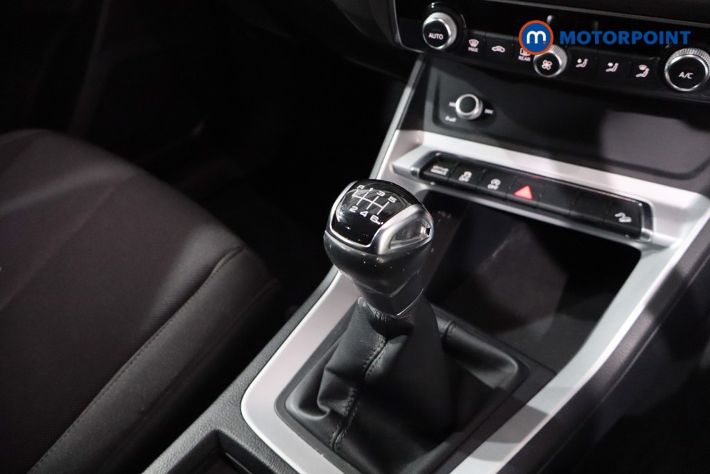 Audi Q3 Technik Manual Petrol SUV - Stock Number (1637967) - 19th supplementary image