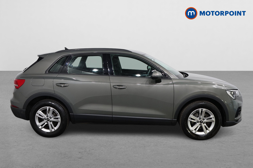 Audi Q3 Technik Manual Petrol SUV - Stock Number (1637967) - Drivers side