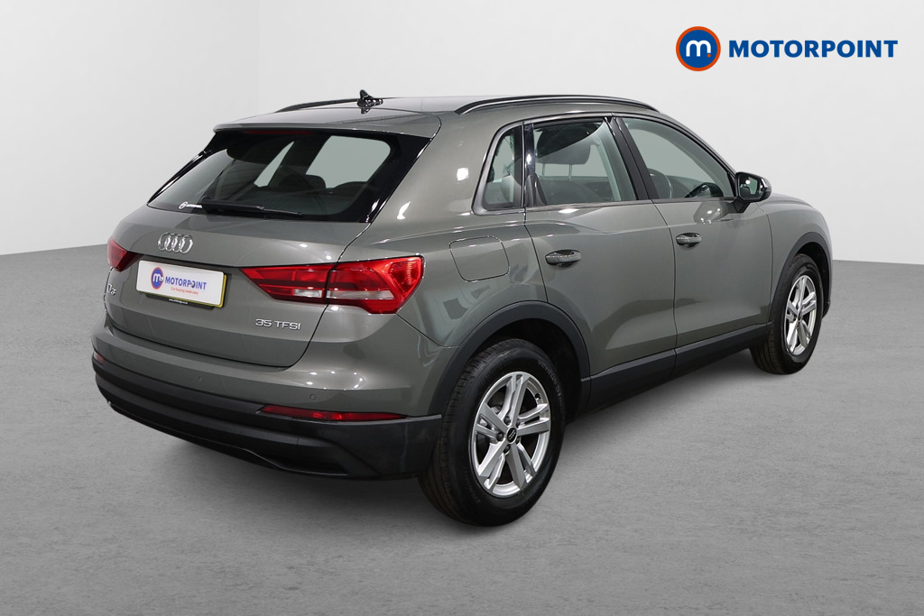 Audi Q3 Technik Manual Petrol SUV - Stock Number (1637967) - Drivers side rear corner