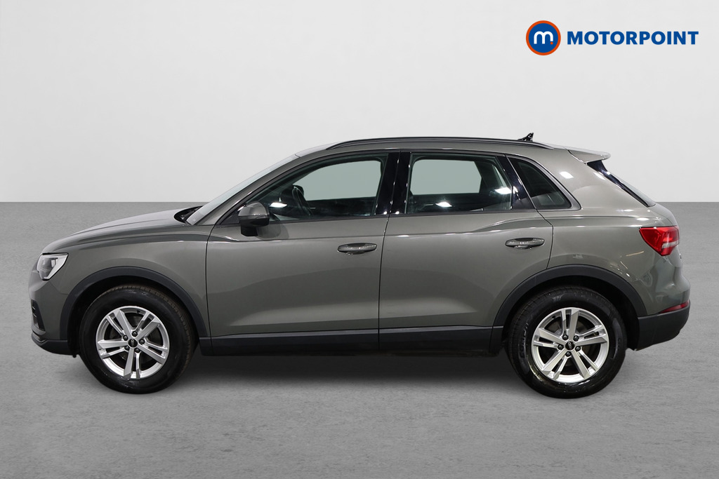 Audi Q3 Technik Manual Petrol SUV - Stock Number (1637967) - Passenger side