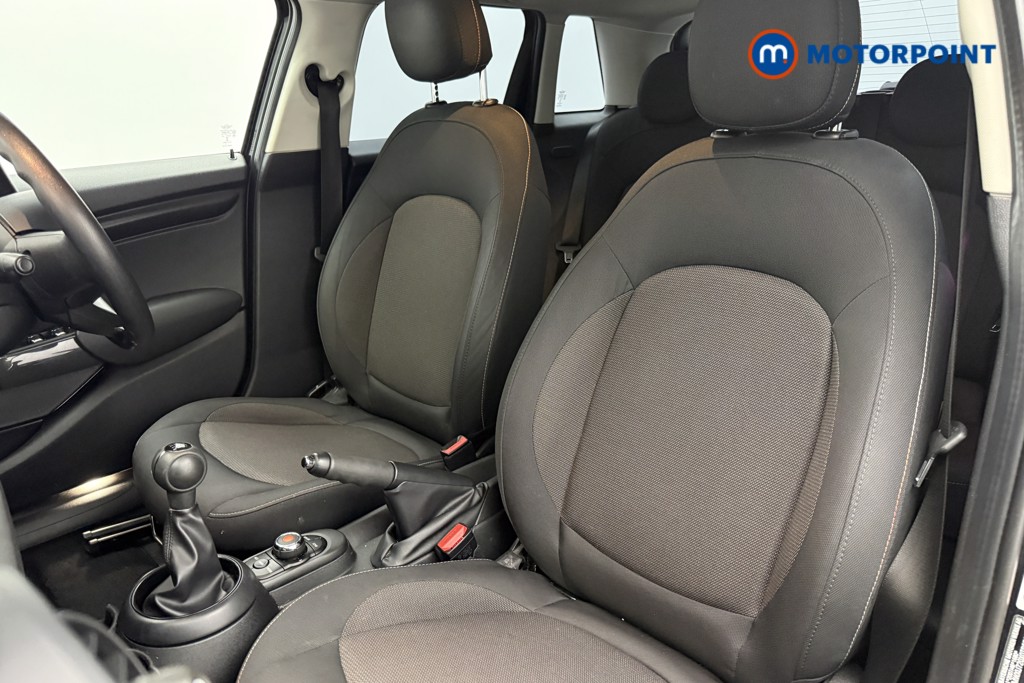 Mini Hatchback Cooper Classic Manual Petrol Hatchback - Stock Number (1638636) - 3rd supplementary image