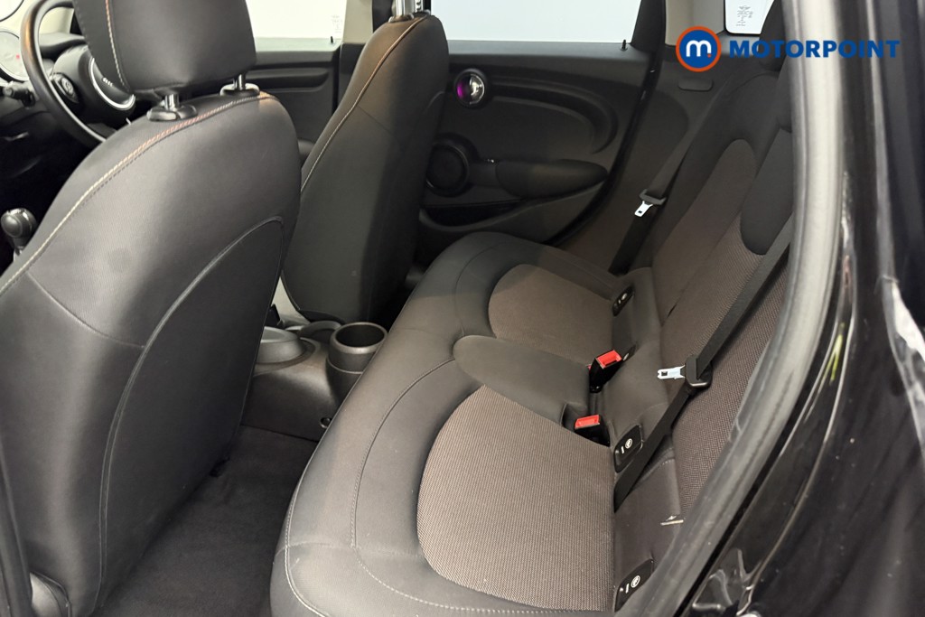Mini Hatchback Cooper Classic Manual Petrol Hatchback - Stock Number (1638636) - 4th supplementary image