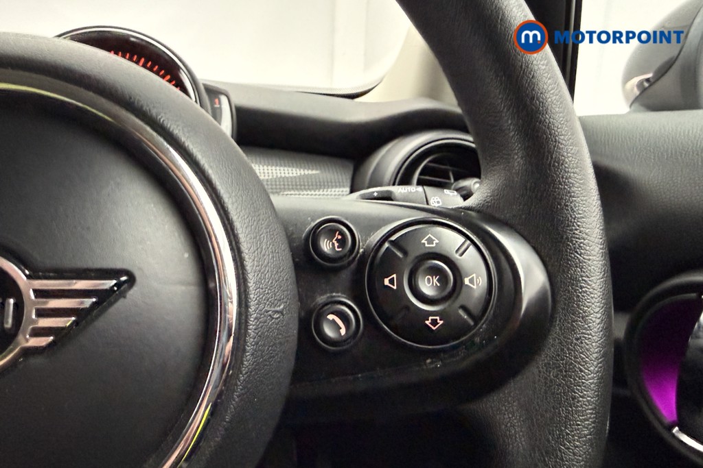 Mini Hatchback Cooper Classic Manual Petrol Hatchback - Stock Number (1638636) - 8th supplementary image