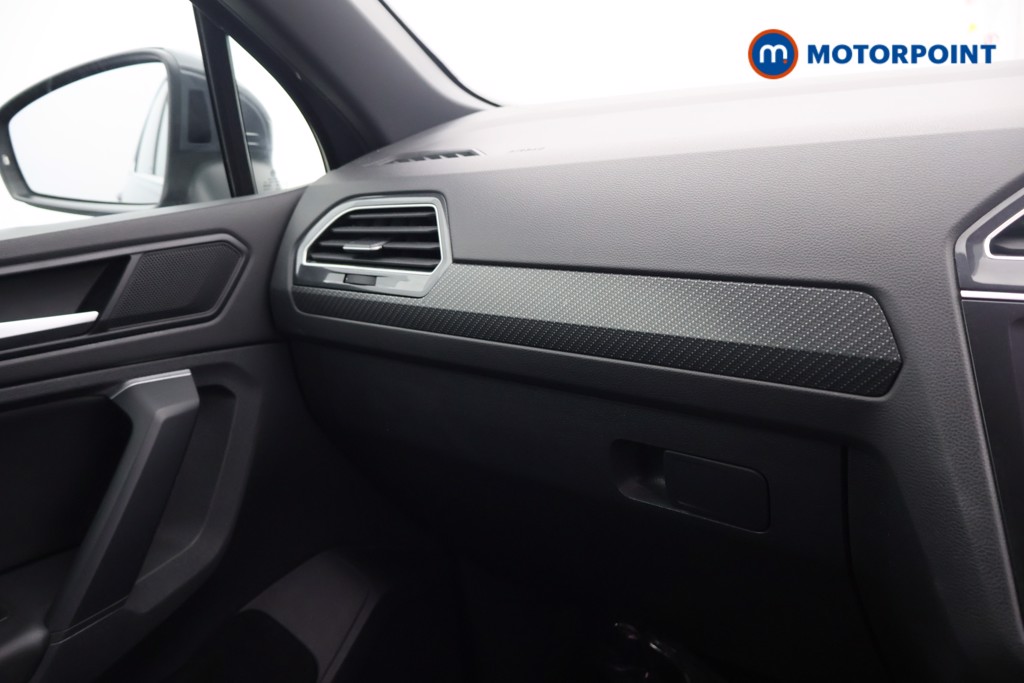 Volkswagen Tiguan R-Line Automatic Petrol SUV - Stock Number (1638902) - 7th supplementary image