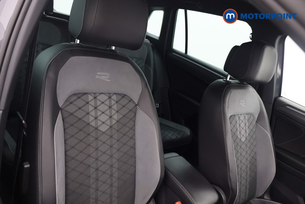 Volkswagen Tiguan R-Line Automatic Petrol SUV - Stock Number (1638902) - 9th supplementary image