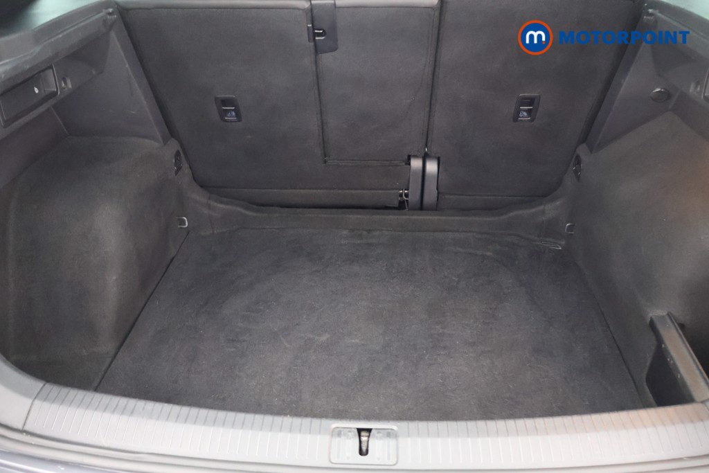 Volkswagen Tiguan R-Line Automatic Petrol SUV - Stock Number (1638902) - 11th supplementary image
