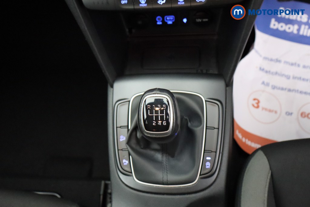 Hyundai Kona Premium Manual Petrol SUV - Stock Number (1638932) - 13th supplementary image
