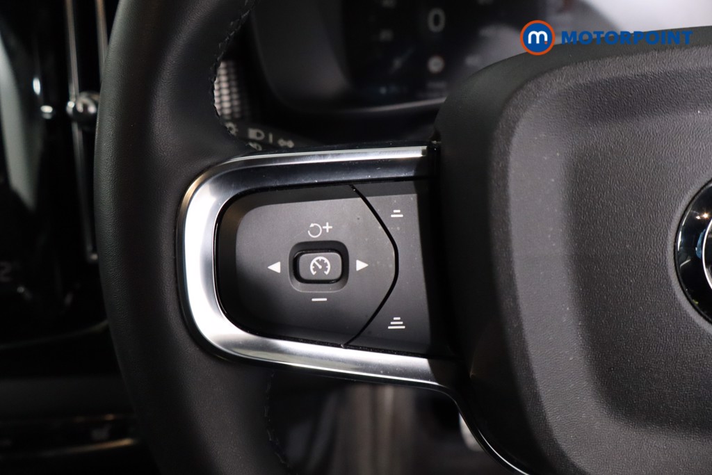 Volvo Xc40 R Design Automatic Petrol SUV - Stock Number (1640015) - 7th supplementary image