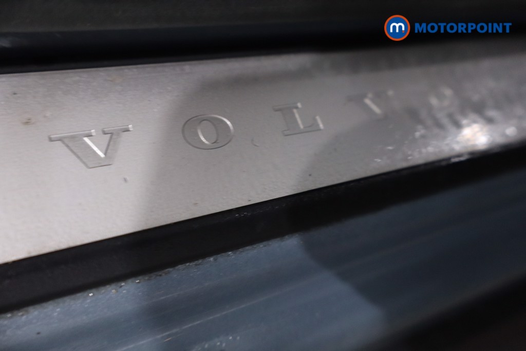 Volvo Xc40 R Design Automatic Petrol SUV - Stock Number (1640015) - 23rd supplementary image