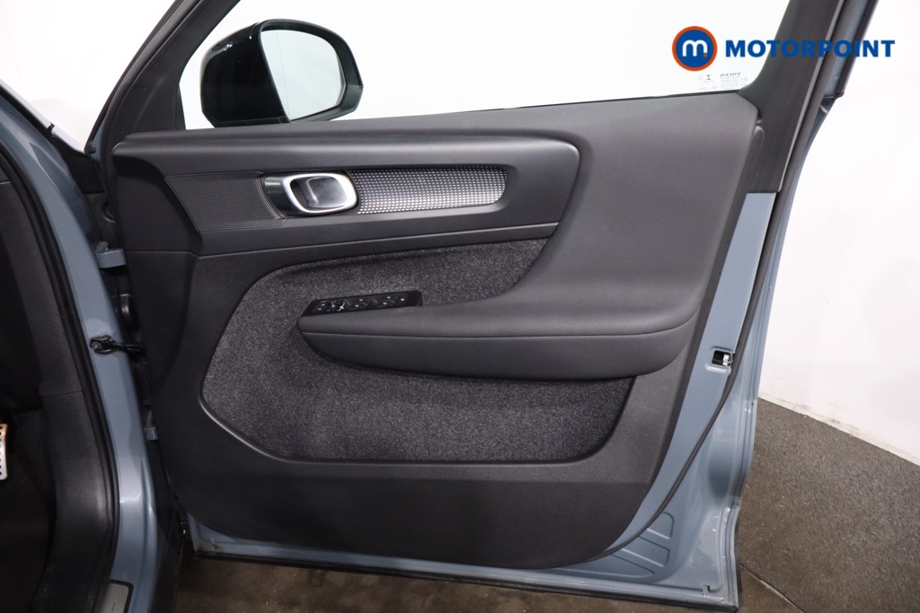 Volvo Xc40 R Design Automatic Petrol SUV - Stock Number (1640015) - 24th supplementary image