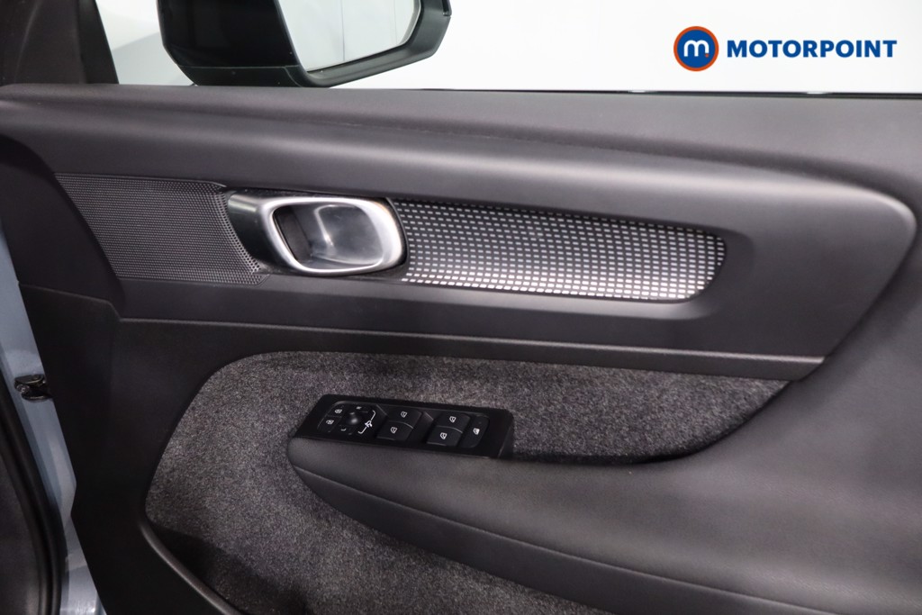 Volvo Xc40 R Design Automatic Petrol SUV - Stock Number (1640015) - 25th supplementary image