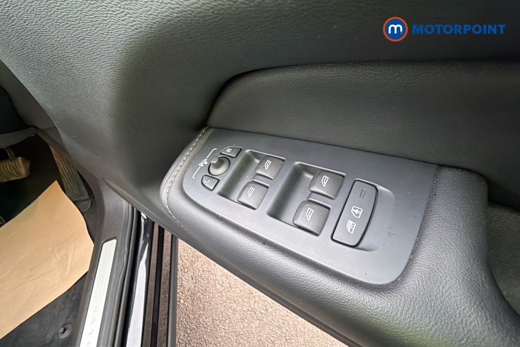 Volvo Xc60 Ultimate Automatic Petrol SUV - Stock Number (1640173) - 20th supplementary image
