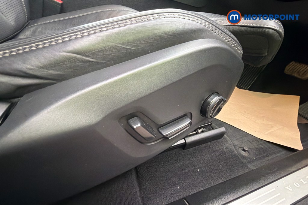 Volvo Xc60 Ultimate Automatic Petrol SUV - Stock Number (1640173) - 25th supplementary image