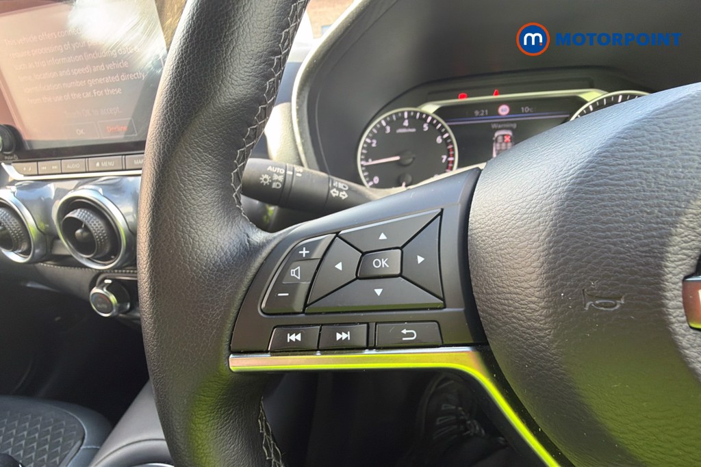 Nissan Juke N-Connecta Manual Petrol SUV - Stock Number (1640228) - 3rd supplementary image