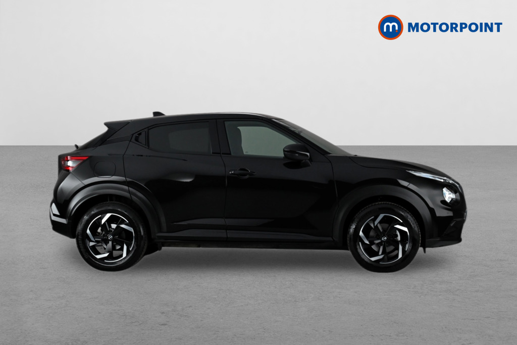 Nissan Juke N-Connecta Manual Petrol SUV - Stock Number (1640228) - Drivers side