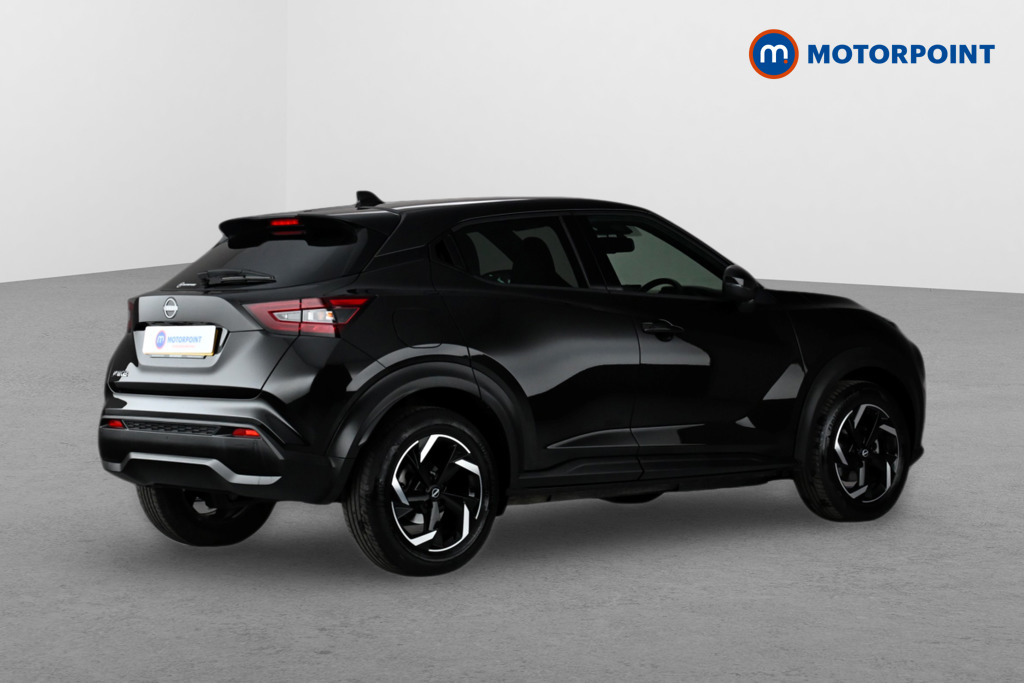 Nissan Juke N-Connecta Manual Petrol SUV - Stock Number (1640228) - Drivers side rear corner