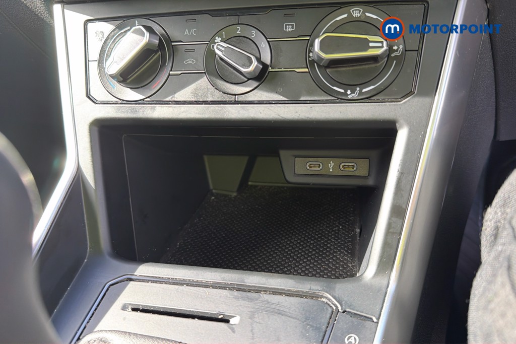 Volkswagen Polo Life Manual Petrol Hatchback - Stock Number (1640286) - 17th supplementary image