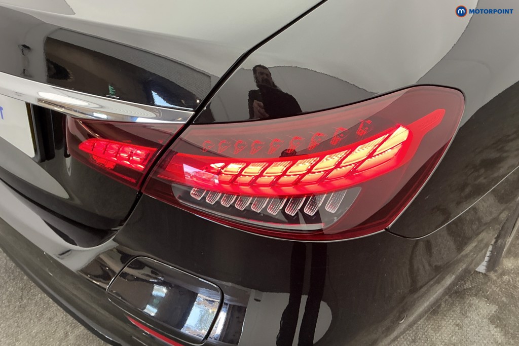 Mercedes-Benz E Class Amg Line Night Edition Automatic Petrol Plug-In Hybrid Saloon - Stock Number (1640298) - 28th supplementary image