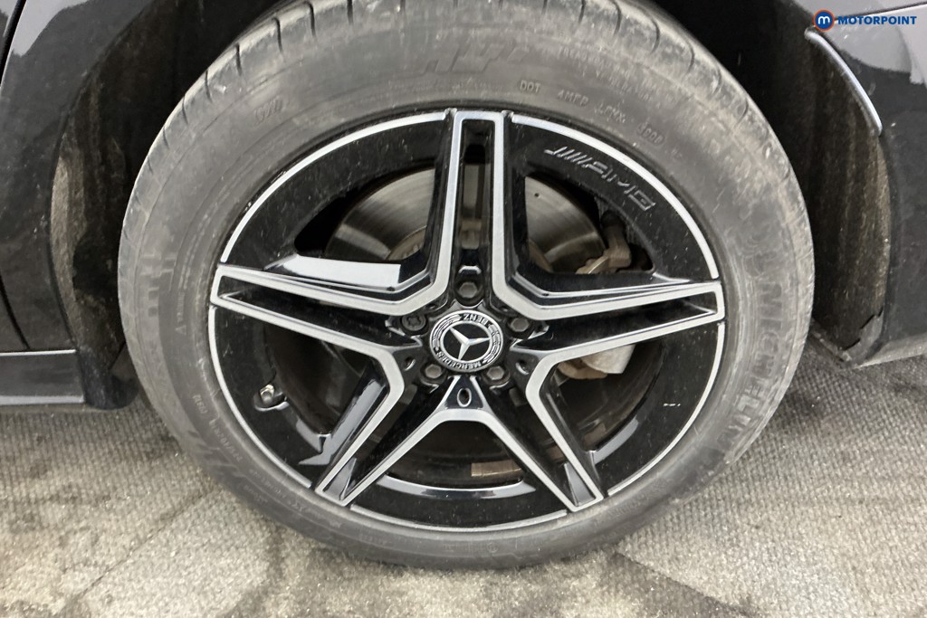 Mercedes-Benz E Class Amg Line Night Edition Automatic Petrol Plug-In Hybrid Saloon - Stock Number (1640298) - 34th supplementary image