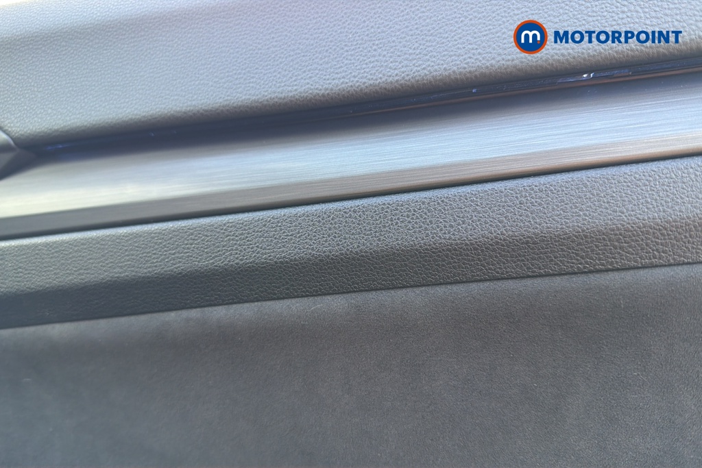 Volkswagen Golf Style Automatic Petrol Hatchback - Stock Number (1640984) - 10th supplementary image