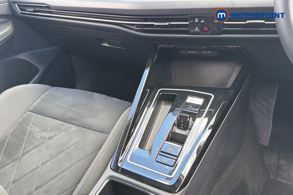 Volkswagen Golf Style Automatic Petrol Hatchback - Stock Number (1640984) - 15th supplementary image