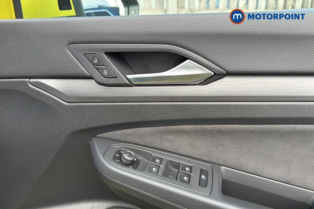Volkswagen Golf Style Automatic Petrol Hatchback - Stock Number (1640984) - 19th supplementary image