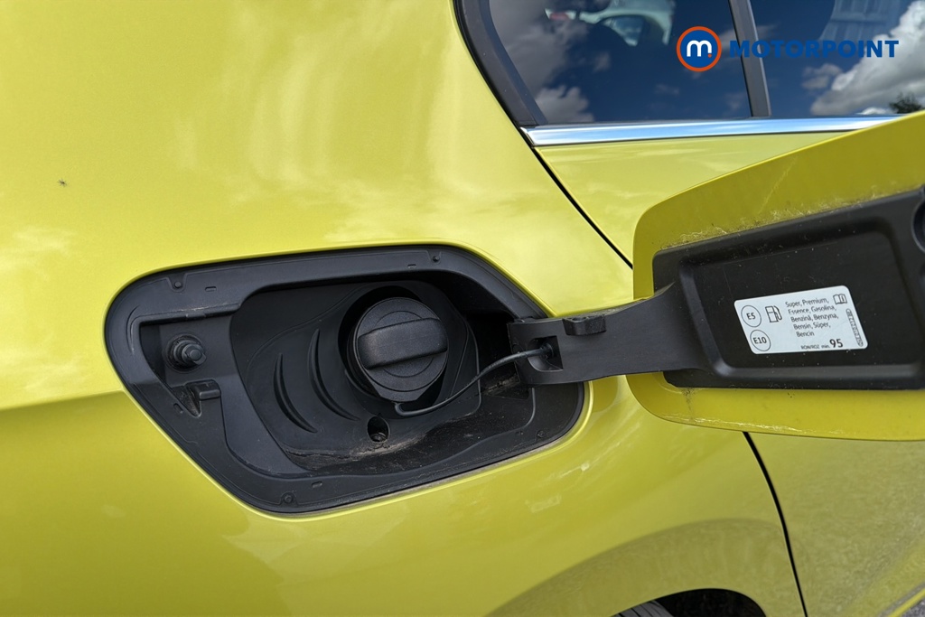 Volkswagen Golf Style Automatic Petrol Hatchback - Stock Number (1640984) - 41st supplementary image