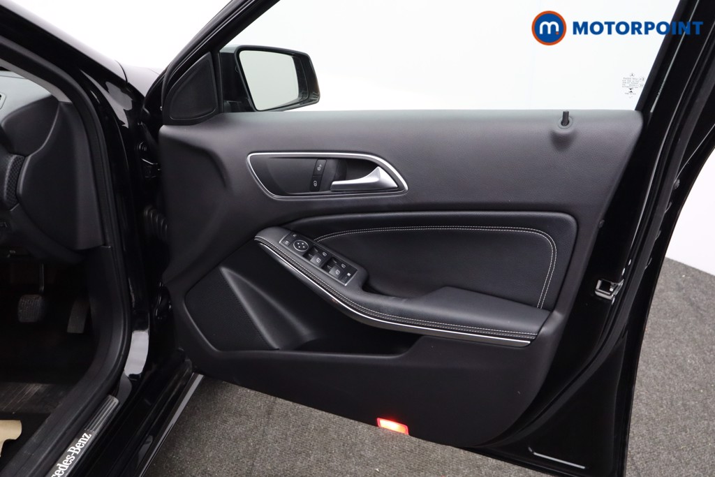 Mercedes-Benz A Class Sport Manual Petrol Hatchback - Stock Number (1641013) - 2nd supplementary image