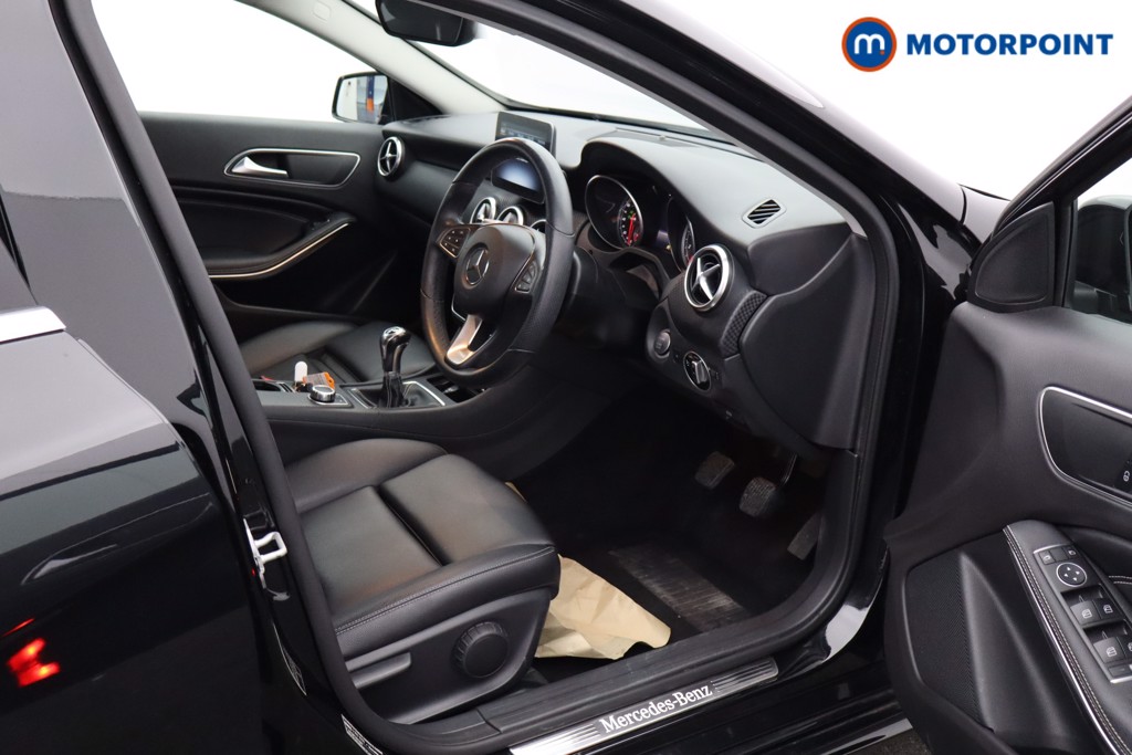 Mercedes-Benz A Class Sport Manual Petrol Hatchback - Stock Number (1641013) - 1st supplementary image