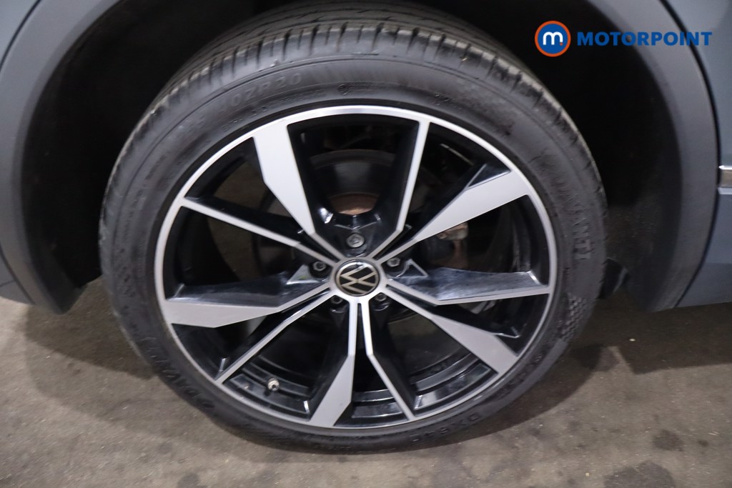 Volkswagen Tiguan R-Line Automatic Petrol SUV - Stock Number (1641115) - 9th supplementary image