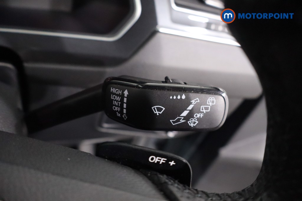 Volkswagen Tiguan R-Line Automatic Petrol SUV - Stock Number (1641115) - 17th supplementary image