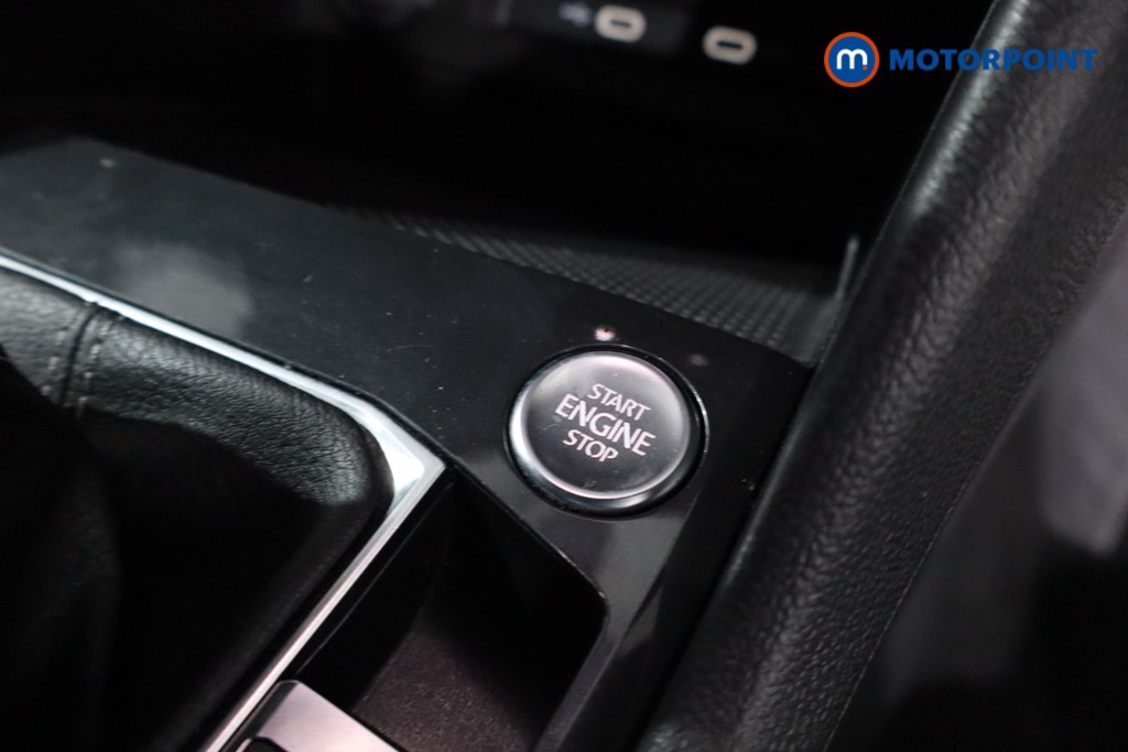 Volkswagen Tiguan R-Line Automatic Petrol SUV - Stock Number (1641115) - 21st supplementary image