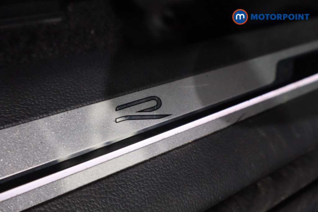 Volkswagen Tiguan R-Line Automatic Petrol SUV - Stock Number (1641115) - 25th supplementary image
