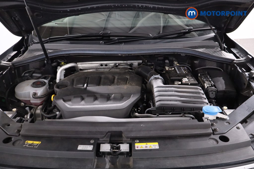 Volkswagen Tiguan R-Line Automatic Petrol SUV - Stock Number (1641115) - 35th supplementary image