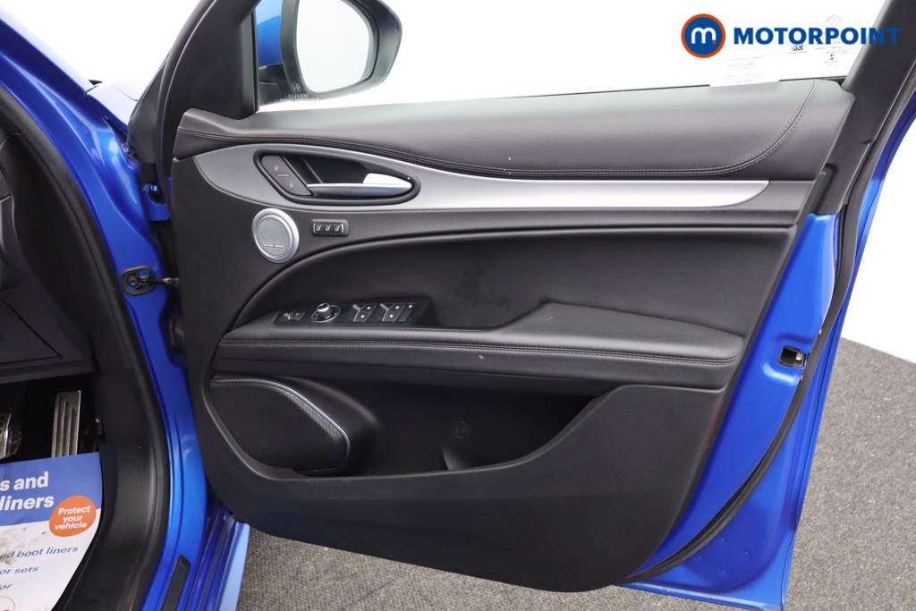 Alfa Romeo Stelvio Veloce Automatic Petrol SUV - Stock Number (1641414) - 2nd supplementary image