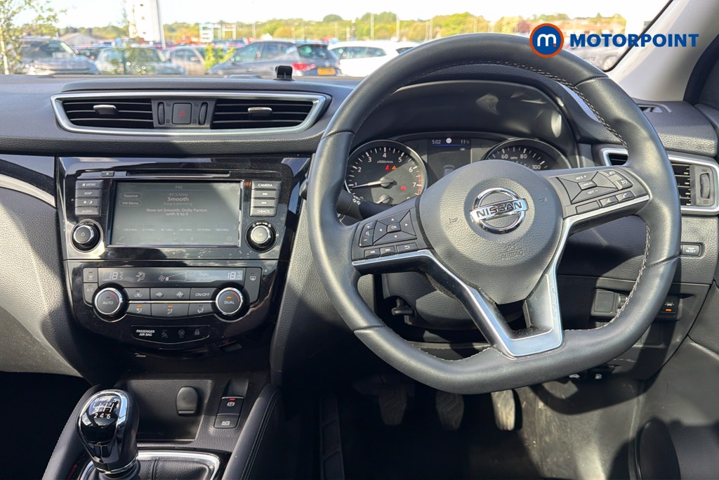Nissan Qashqai N-Connecta Manual Petrol SUV - Stock Number (1641607) - 2nd supplementary image