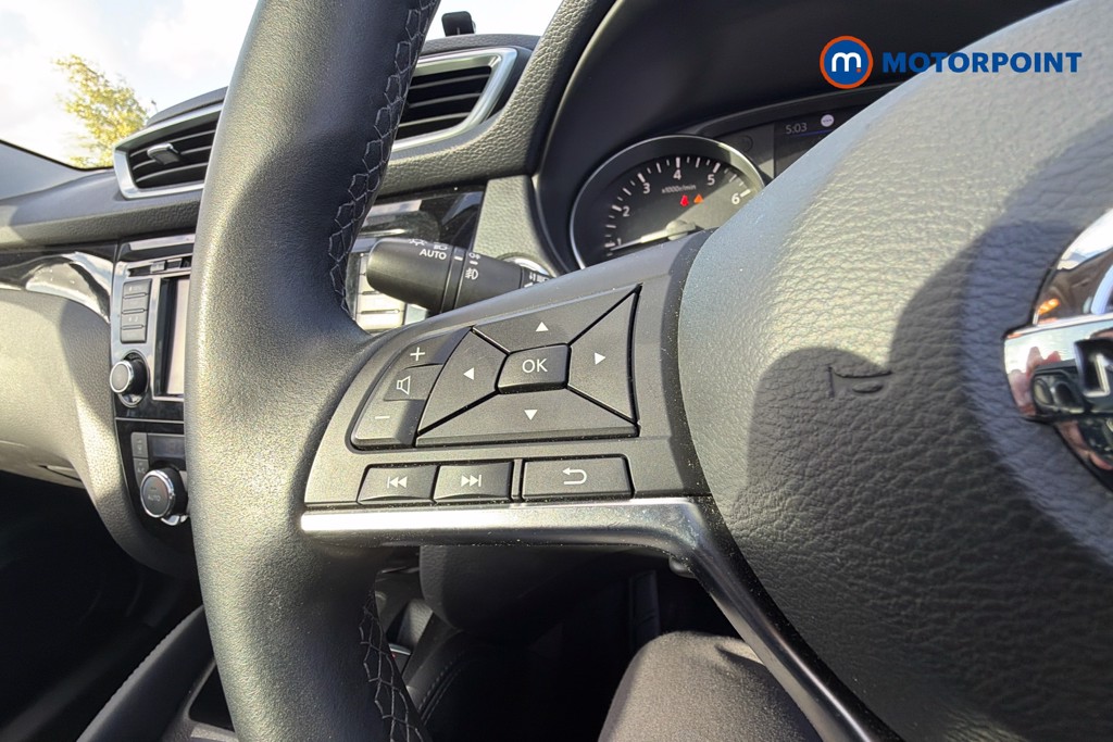 Nissan Qashqai N-Connecta Manual Petrol SUV - Stock Number (1641607) - 3rd supplementary image