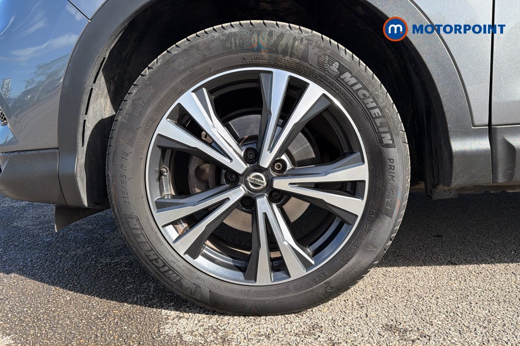Nissan Qashqai N-Connecta Manual Petrol SUV - Stock Number (1641607) - 47th supplementary image