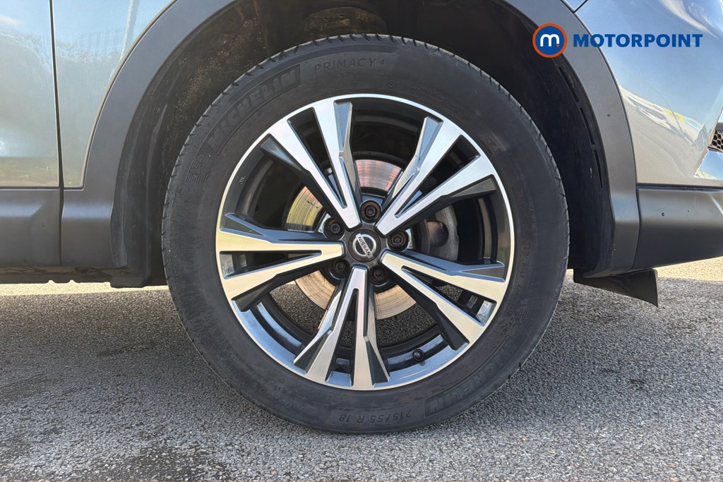 Nissan Qashqai N-Connecta Manual Petrol SUV - Stock Number (1641607) - 50th supplementary image