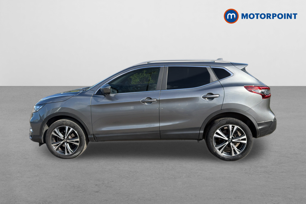 Nissan Qashqai N-Connecta Manual Petrol SUV - Stock Number (1641607) - Passenger side