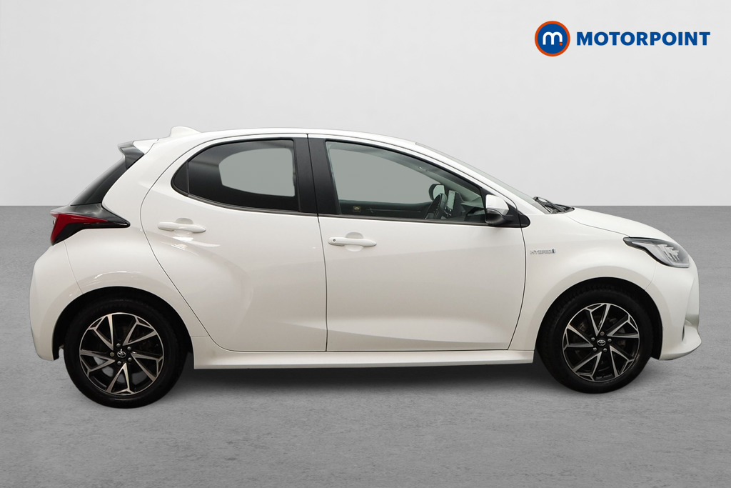 Toyota Yaris Design Automatic Petrol-Electric Hybrid Hatchback - Stock Number (1641654) - Drivers side
